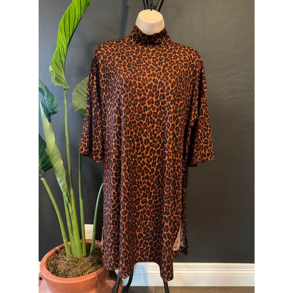 Dressed in LALA Leopard Print Oversized Turtleneck Tunic Dress Top NWT Small